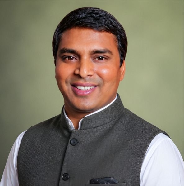File:Madhurendra Kumar.jpg
